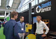 Of course, it is Wouter Steenks providing solutions with used and new Horticultural and Indistual machines from Steenks